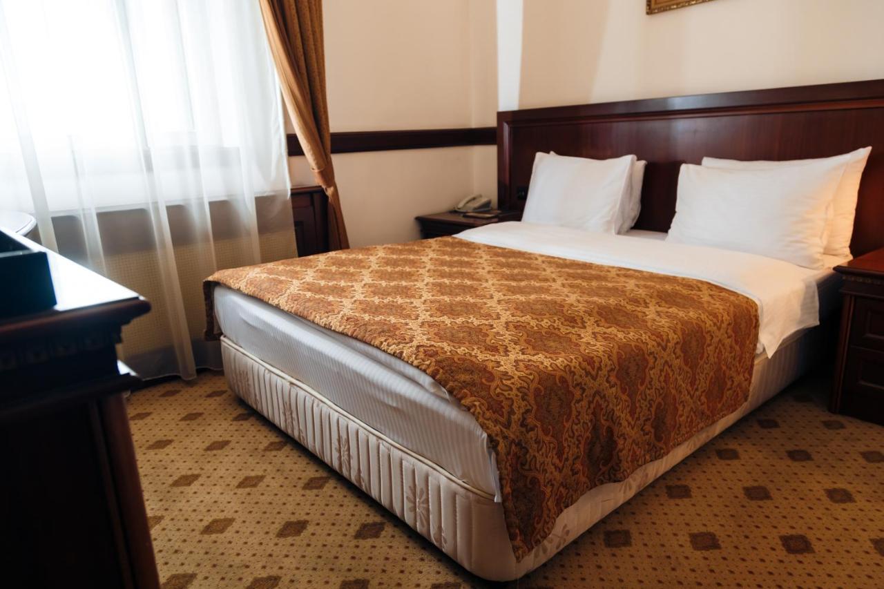 Kazakhstan Express Hotel Almaty Ngoại thất bức ảnh